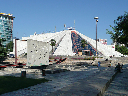 Интернациональный Центр Культуры (Пирамида) (Тирана)